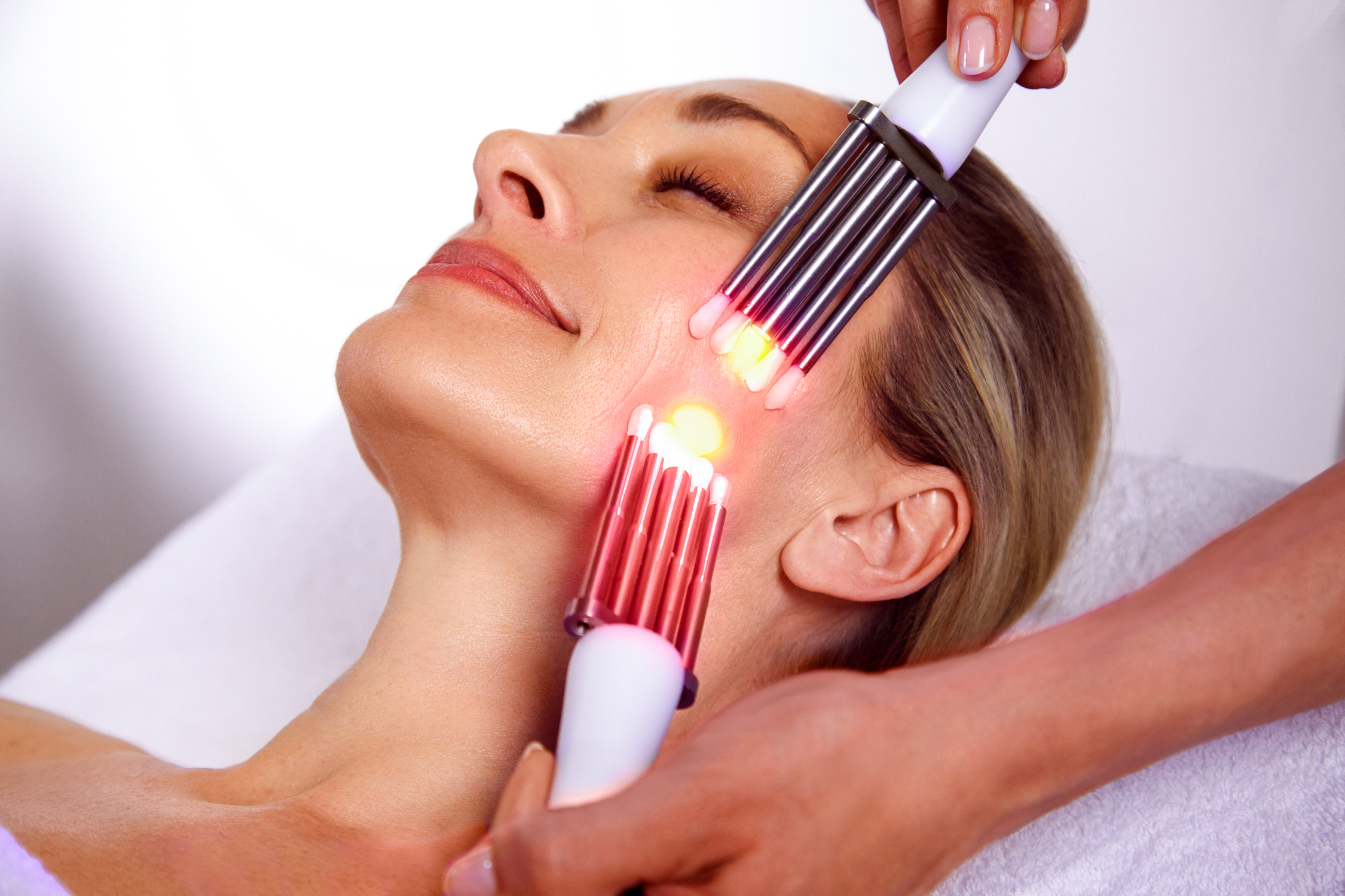 Non-surgical face and neck toning treatment